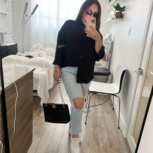 American Eagle Outfitters Strigid Light Blue Cropped Curvy Ripped Mom Jeans